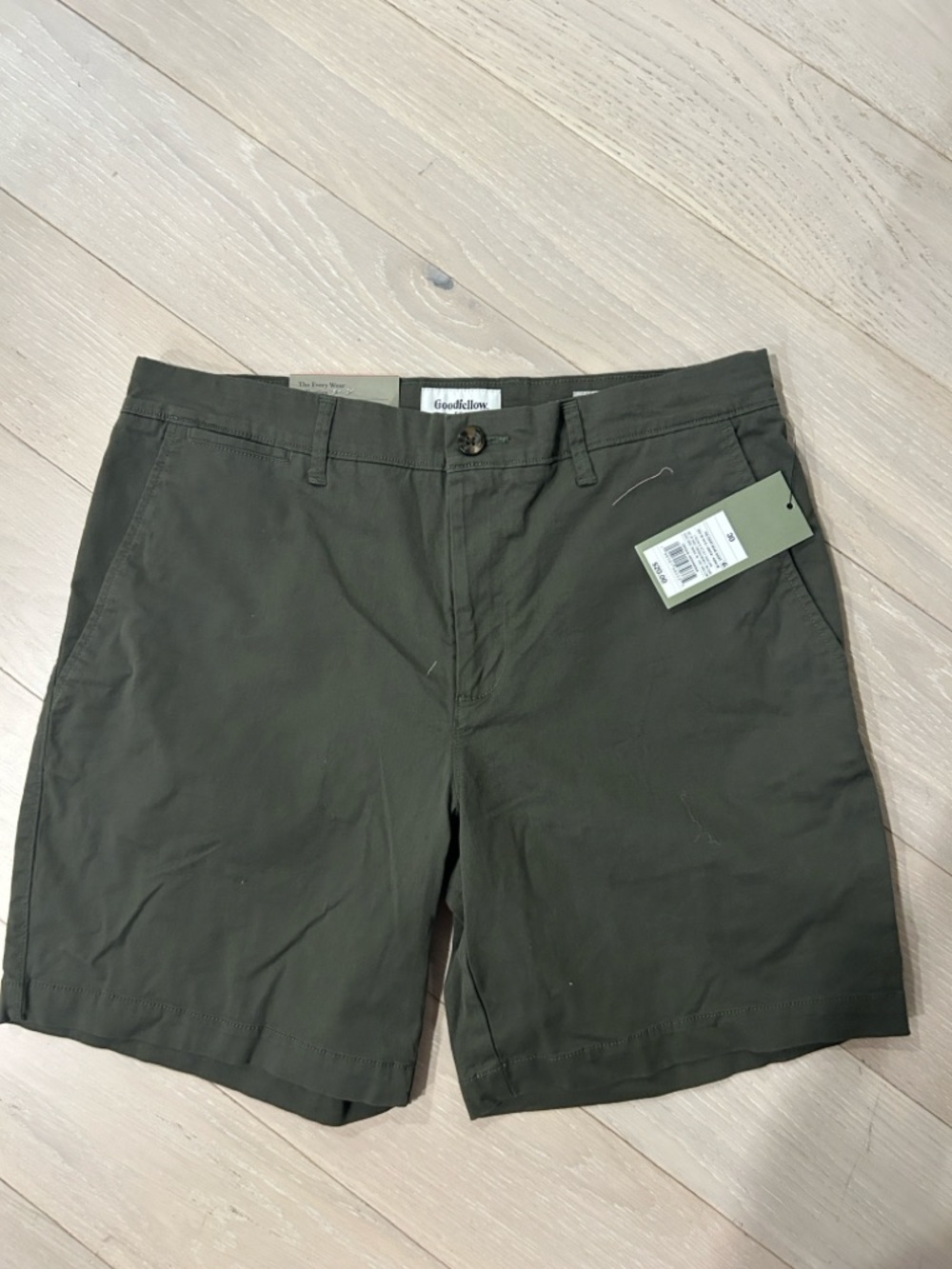 Goodfellow & Co Olive Green Flat-Front Chino Shorts